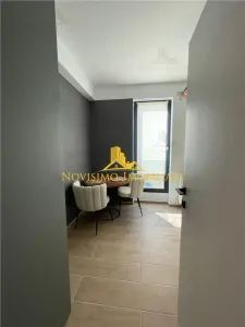 NOVISIMO-IMOBILIARE: GARSONIERA IN ZONA ALBERT , MOBILATA,  DOUA LOCURI PARCARE - foto 11