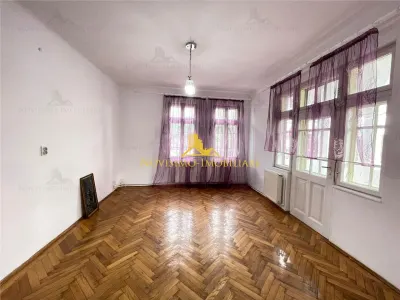 NOVISIMO-IMOBILIARE: VILA DE INCHIRIAT IN ZONA CENTRALA - foto 16