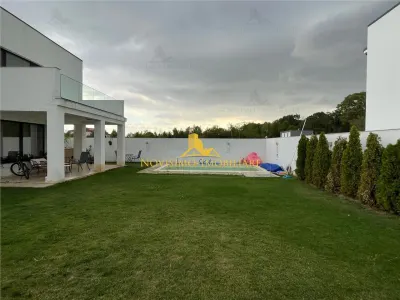NOVISIMO-IMOBILIARE: VILA IN ZONA PAULESTI CU PISCINA - foto 13