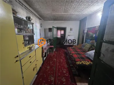 Casa tip parter zona Topliceni, Ramnicu Sarat - foto 9