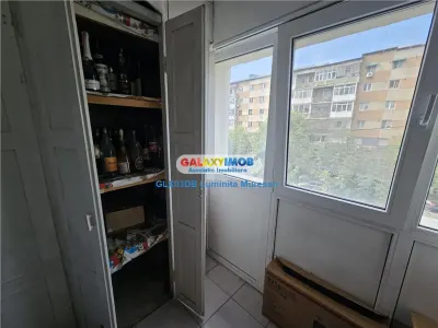 Vanzare apartament 3 camere decomandat Targoviste Central - foto 22