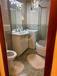 Apartament cu 3 camere etaj 1 semidecomandat Str Nicolae  Bălcescu - foto 3