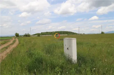 teren  intravilan13100 mp pentru dezvoltare imobiliara - foto 1