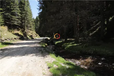 terenuri speciale Padina Busteni, sunt dispuse ca o veritabila coroana in jurul lacului Bolboci - foto 17