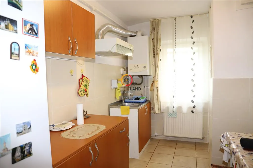 Apartament 3 camere Brașov - poza 1