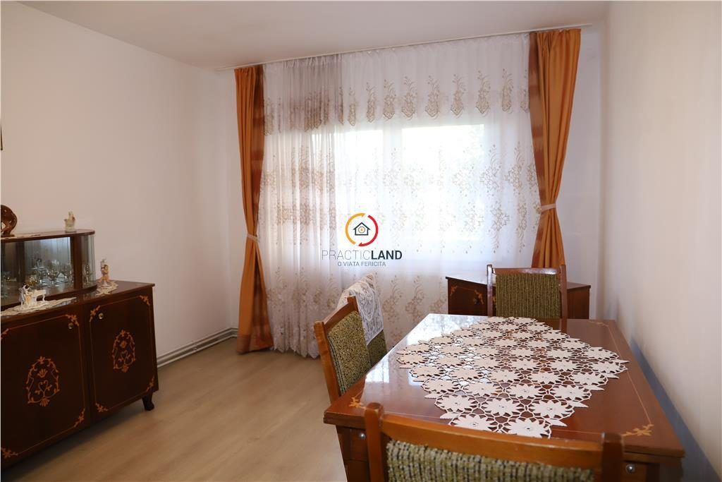 Luminos si spatios! Apartament 3 camere, decomandat, in Sacele- Brasov - Sacele