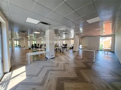 Spatiu pentru birouri, 500 mp utili, situat in zona Centrala! - foto 3