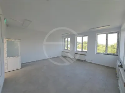 Spatiu pentru birouri, 200 mp utili, situat in zona Taietura Turcului! - foto 8