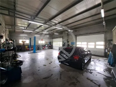 Hala de 150 mp utili + 3500 mp, situata in zona de Valea Chintaului! - foto 3