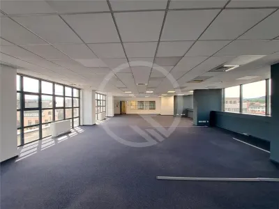 Spatiu pentru birouri, 430 mp utili, situat in zona Centrala! - foto 1