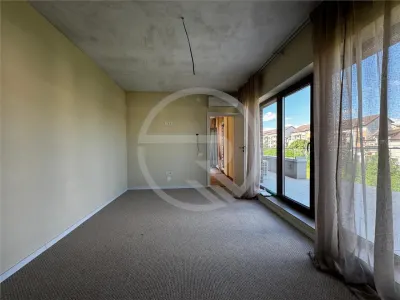 Apartament Tip Penthause 3 camere,103 mp + 2 terase ,situat pe strada Borhanciului! - foto 11
