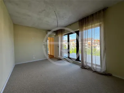 Apartament Tip Penthause 3 camere,103 mp + 2 terase ,situat pe strada Borhanciului! - foto 10