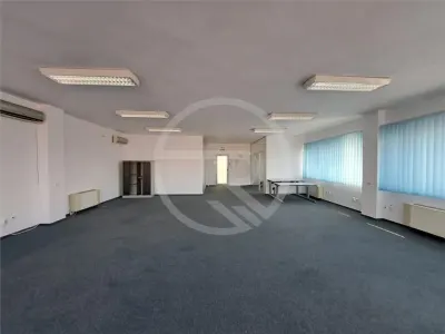 Spatiu pentru birouri, 800 mp utili, situat in zona Semicentrala! - foto 1