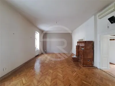 Spatiu comercial, 130 mp utili, situat in zona Centrala! - foto 2