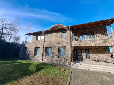 Casa Individuala, Ultrafinisata, situata in cartierul Faget! - Cluj-Napoca