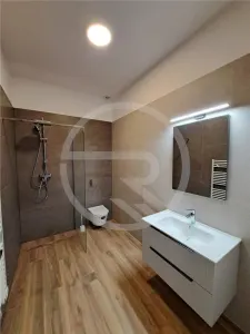 Casa tip duplex, LA CHEIE, situata in cartierul Voronet! - foto 15