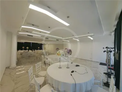 Spatiu comercial, 130 mp utili, situat in zona Piata 1 Mai! - foto 3