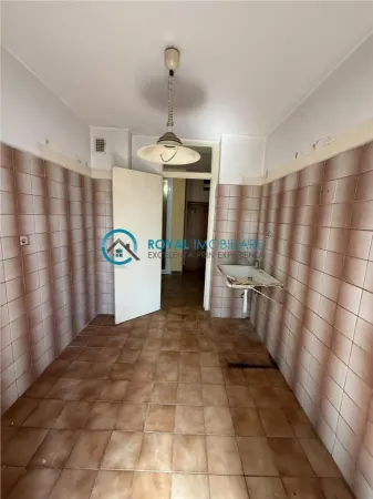Apartament 3 camere Ploiești - poza 5