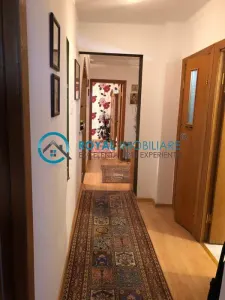 Royal Imobiliare - Vanzare Apartament 4 Camere Zona Mihai Bravu - foto 4