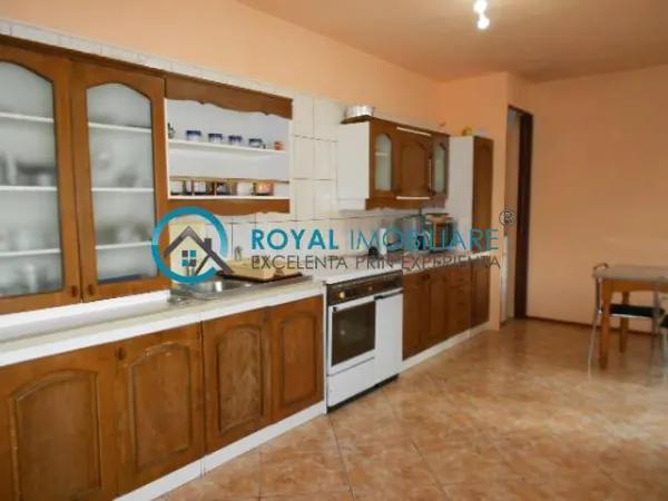 Casă 9 camere Ploiești - poza 6