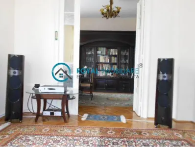 Royal Imobiliare - Vanzari Vile zona centrala - foto 3