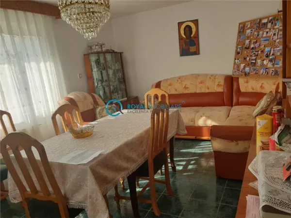 Casă 6 camere Ploiești - poza 1