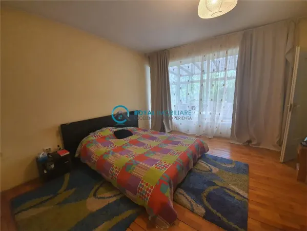 Casă 9 camere Ploiești - poza 18