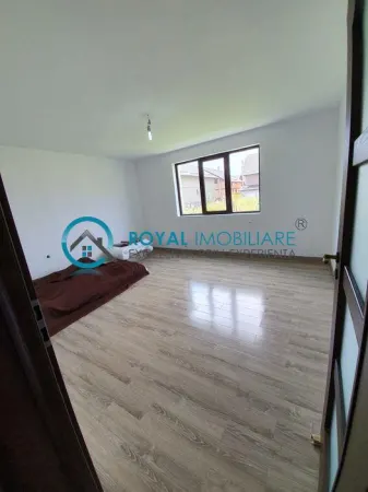 Casă 4 camere Gageni - poza 5