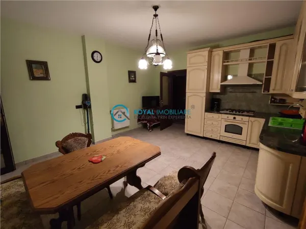 Casă 10 camere Câmpina - poza 13