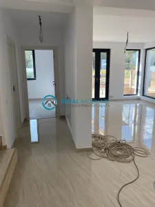 Royal Imobiliare-Vanzare Vila Paulesti - foto 5