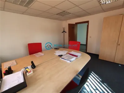 Royal Imobiliare- Vanzare vila 14 camere, zona Cina - foto 7