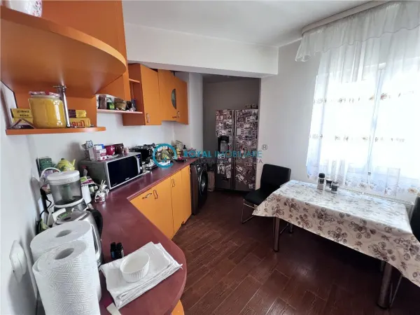 Apartament 4 camere Ploiești - poza 8