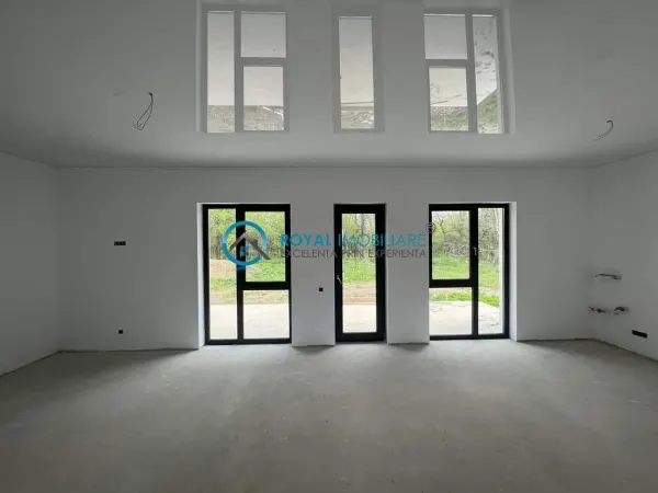 Casă 4 camere Bucov - poza 2