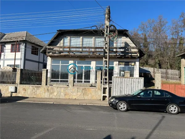 Spațiu comercial Valenii de Munte - poza 1