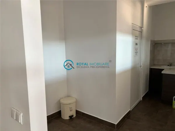 Spațiu comercial Valenii de Munte - poza 8