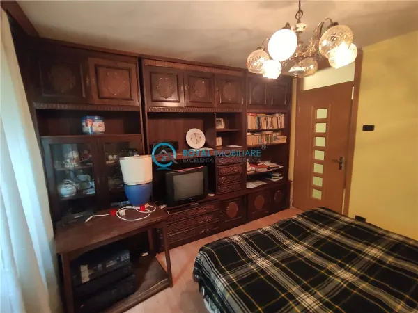 Apartament 3 camere Ploiești - poza 11