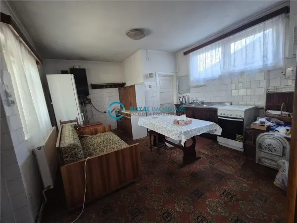 Casă 8 camere Gageni - poza 22
