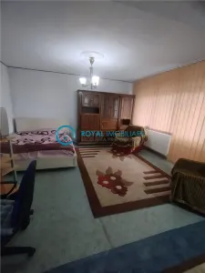 Royal Imobiliare - Vanzare garsoniera zona Democratiei - foto 4