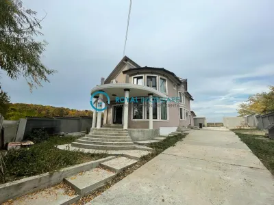 Royal Imobiliare  - Vanzare Vila in comuna Sirna - foto 2