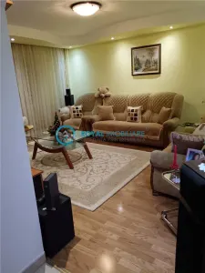 Royal Imobiliare - Vanzare apartament 3 camere zona Ultracentral - Ploiesti