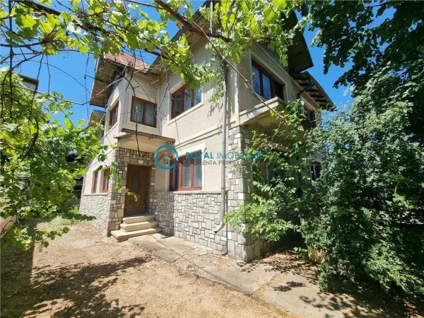 Casă 5 camere Blejoi - poza 1