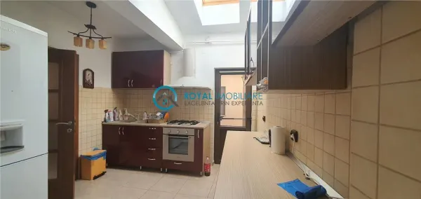 Casă 7 camere Ploiești - poza 18