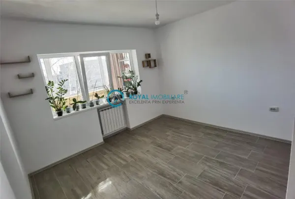 Apartament 3 camere Ploiești - poza 9