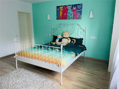 Royal Imobiliare - Vanzare Vila cu 6 camere zona B-dul Bucuresti - foto 11