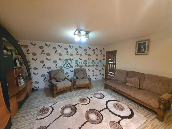 Casă 6 camere Chitorani - poza 9