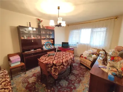 Royal Imobiliare - Vanzare Apartament zona Mihai Bravu - Ploiesti