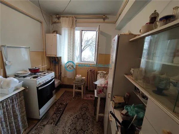 Apartament 3 camere Ploiești - poza 12