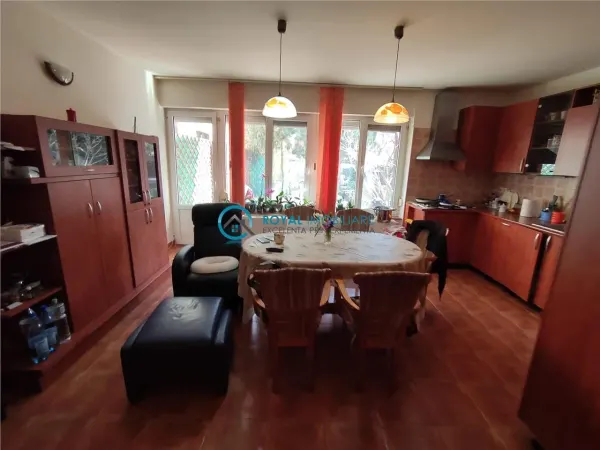 Casă 7 camere Ploiești - poza 9