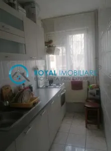 Royal Imobiliare - Vanzare Apartament zona Vest - foto 6