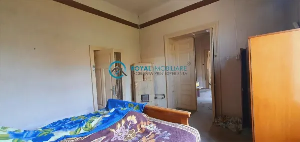 Casă 13 camere Ploiești - poza 22